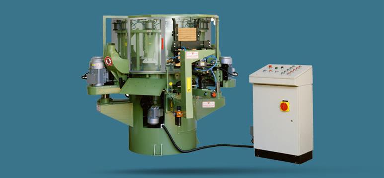<span>B4-A</span>: Universal Milling Machine with outer mills
